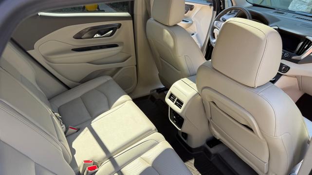 Photo of 2018 Blue GMC Terrain