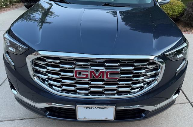 Photo of 2018 Blue GMC Terrain