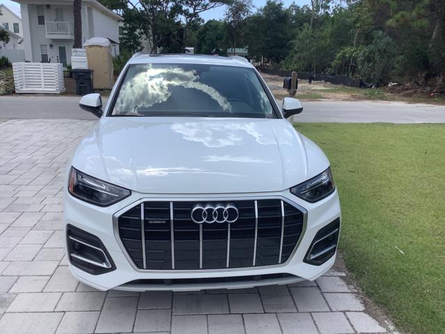Photo of 2023 White Audi Q5