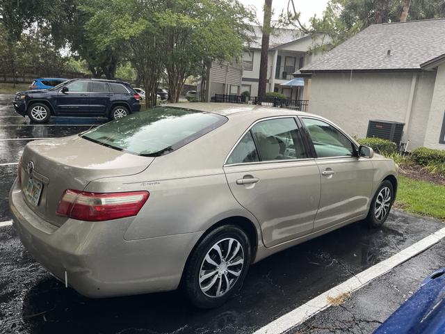 Photo of 2009 Gold Toyota Camry