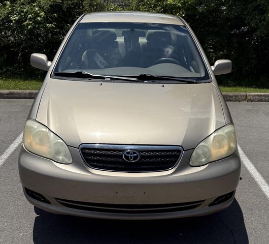 Photo of 2005 Gold Toyota Corolla