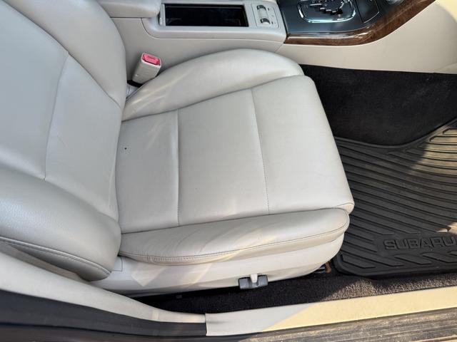 Photo of 2009 Brown Subaru Outback