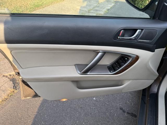 Photo of 2009 Brown Subaru Outback