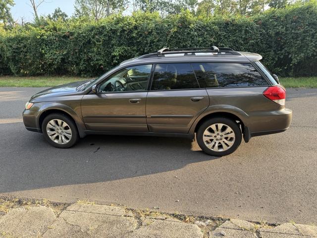 Photo of 2009 Brown Subaru Outback