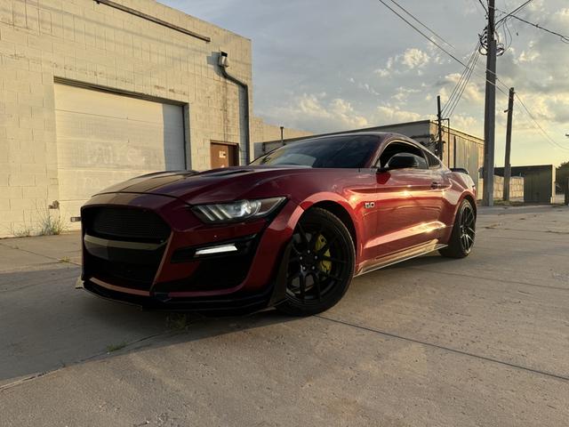 Photo of 2015 Red Ford Mustang