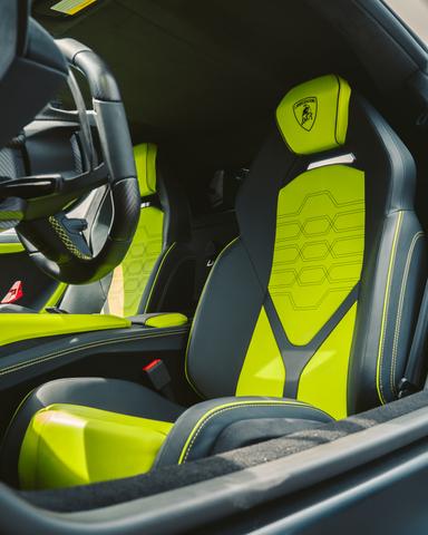 Photo of 2024 Black Lamborghini Revuelto