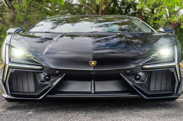 Photo of 2024 Black Lamborghini Revuelto