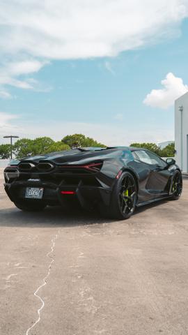 Photo of 2024 Black Lamborghini Revuelto