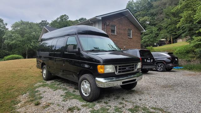 Photo of 2007 Black Ford E250