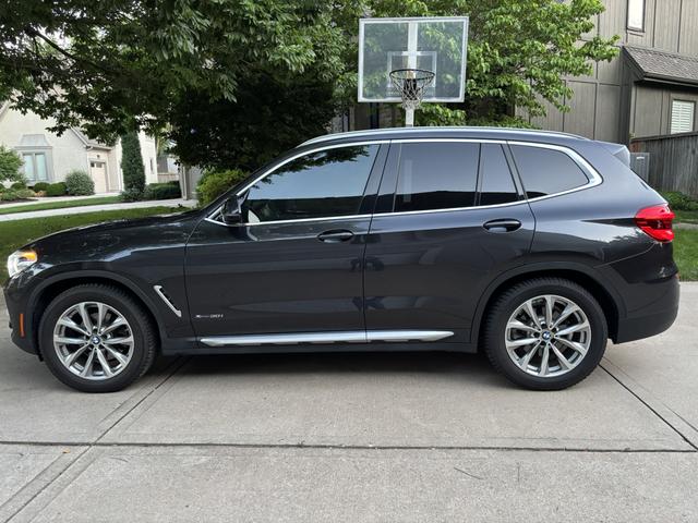 Photo of 2018 Gray BMW X3