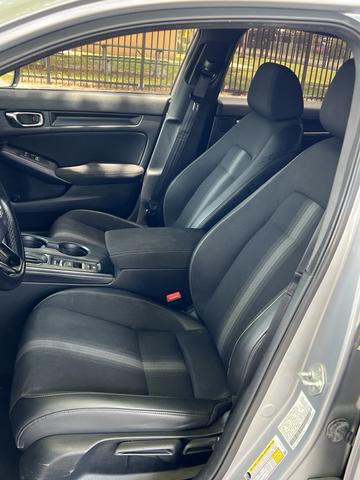 Photo of 2022 Gray Honda Civic