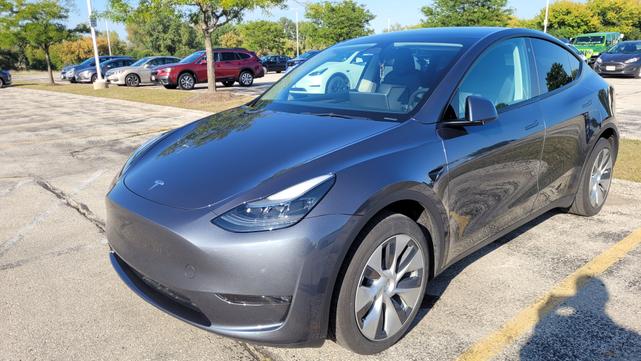 Photo of 2023 Gray Tesla Model Y