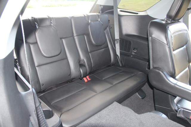 Photo of 2022 Silver Ford Explorer