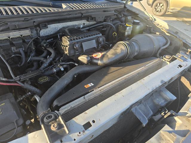 Photo of 2006 Gray Ford Expedition