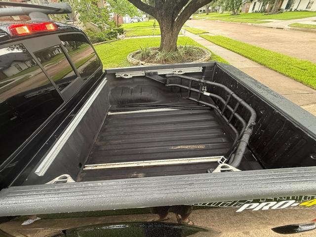 Photo of 2020 Black Nissan Frontier