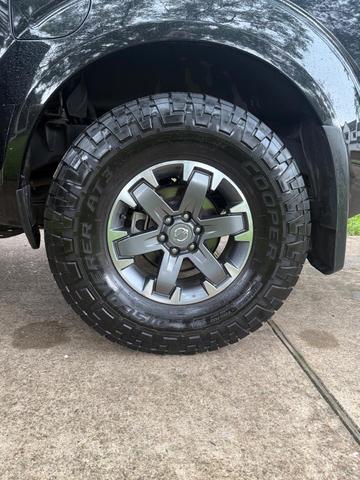 Photo of 2020 Black Nissan Frontier