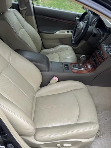 Photo of 2007 Black INFINITI G35