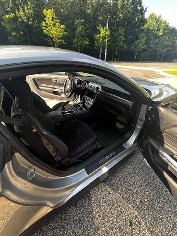 Photo of 2021 Silver Ford Mustang