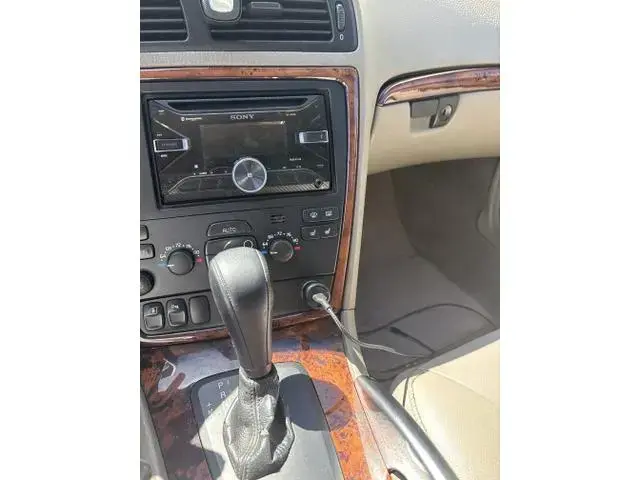 Photo of 2006 Blue Volvo XC70