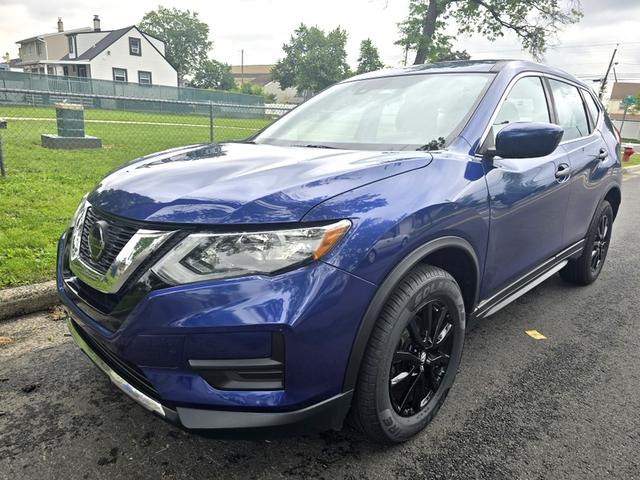 Photo of 2020 Blue Nissan Rogue