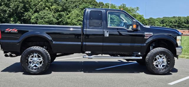 Photo of 2008 Black Ford F-350
