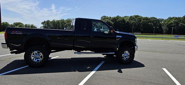Photo of 2008 Black Ford F-350