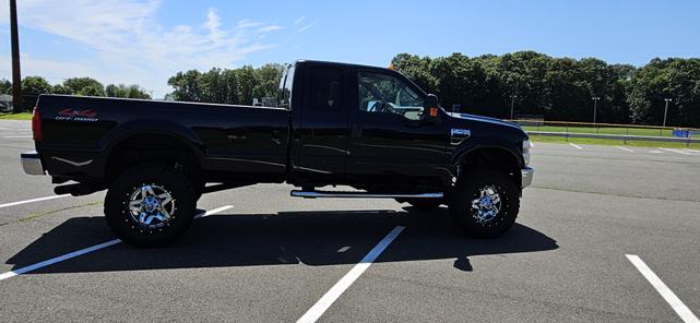 Photo of 2008 Black Ford F-350