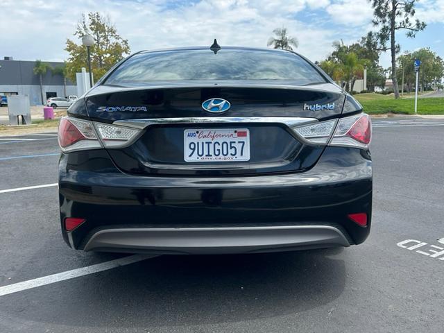 Photo of 2012 Black Hyundai SONATA Hybrid