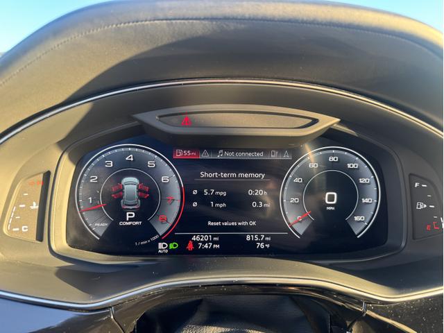Photo of 2019 Gray Audi Q8