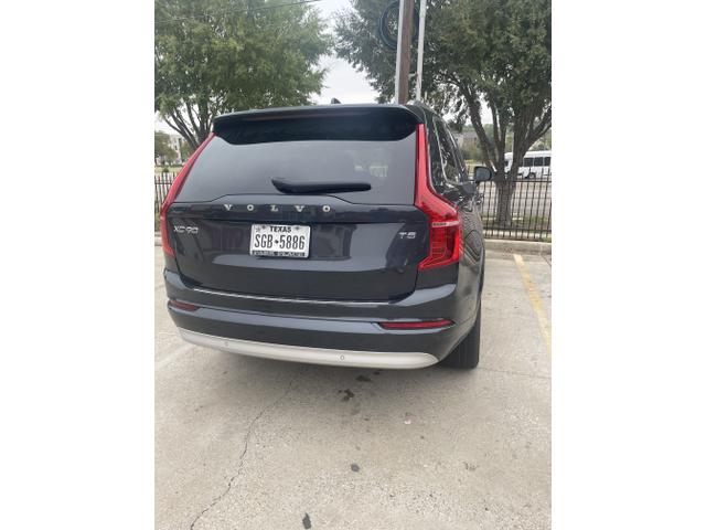 Photo of 2022 Blue Volvo XC90