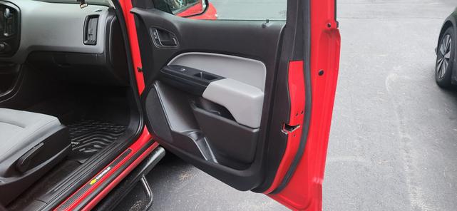 Photo of 2017 Red Chevrolet Colorado