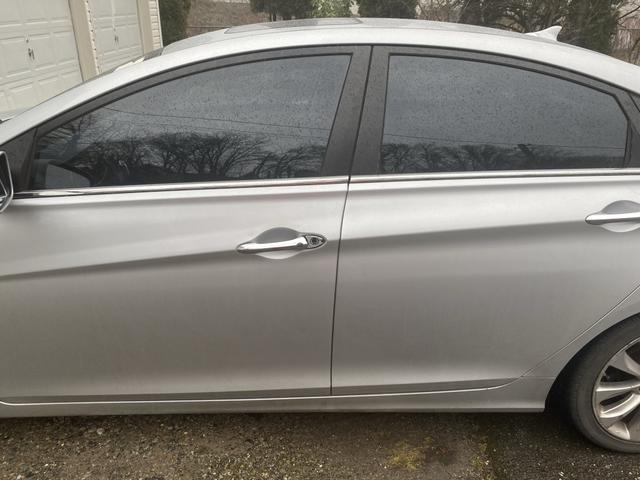 Photo of 2011 Silver Hyundai SONATA