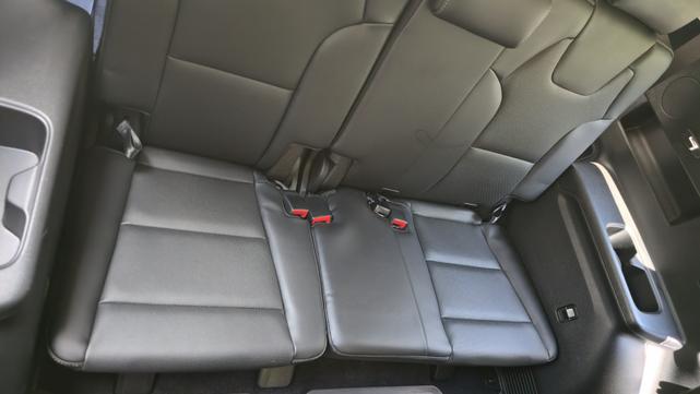 Photo of 2024 Black Kia Telluride