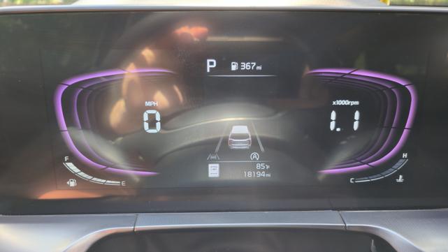 Photo of 2024 Black Kia Telluride