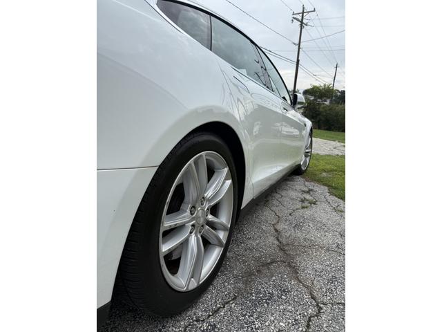 Photo of 2015 White Tesla Model S
