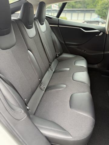 Photo of 2015 White Tesla Model S