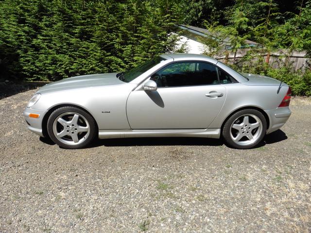 Photo of 2002 Silver Mercedes-Benz SLK-Class