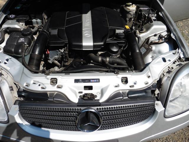 Photo of 2002 Silver Mercedes-Benz SLK-Class