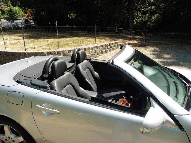 Photo of 2002 Silver Mercedes-Benz SLK-Class