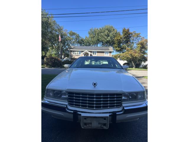Photo of 1996 White Cadillac Seville