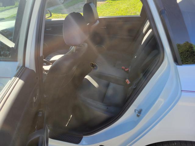 Photo of 2008 White Mazda Mazda3