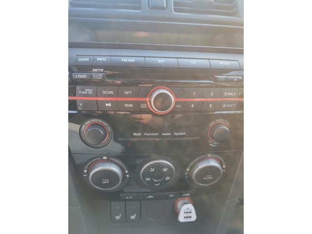 Photo of 2008 White Mazda Mazda3