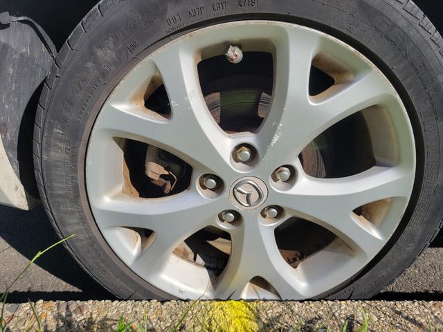 Photo of 2008 White Mazda Mazda3