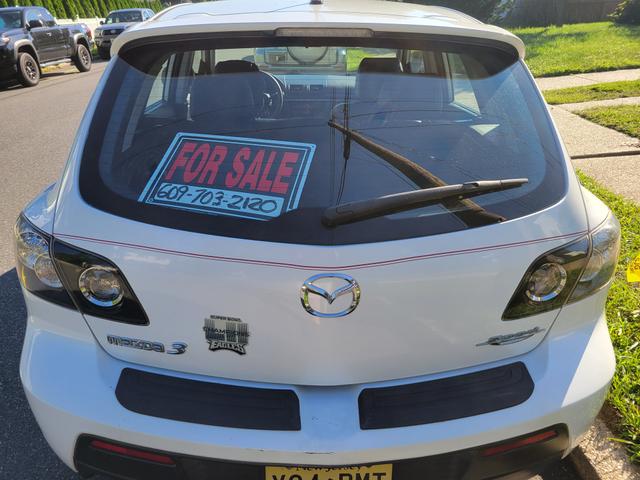 Photo of 2008 White Mazda Mazda3