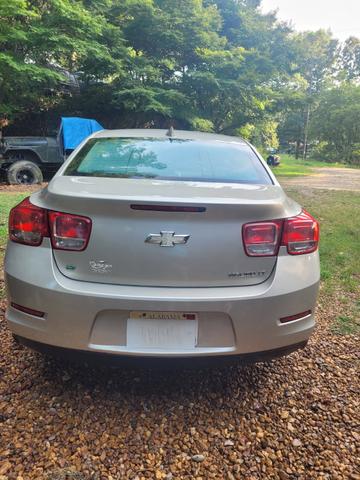 Photo of 2015 Gold Chevrolet Malibu