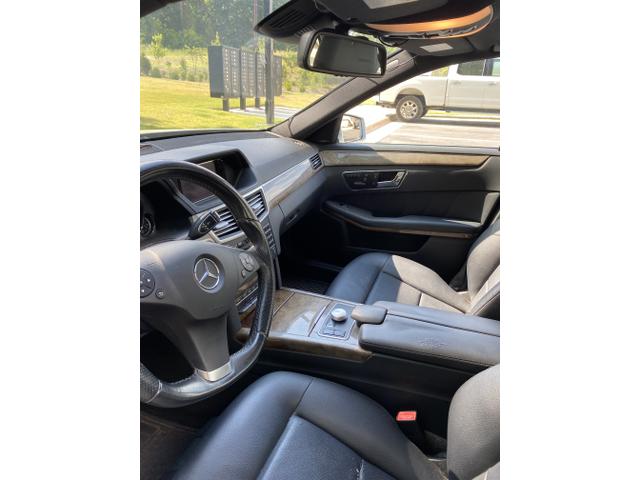 Photo of 2011 Silver Mercedes-Benz E-Class