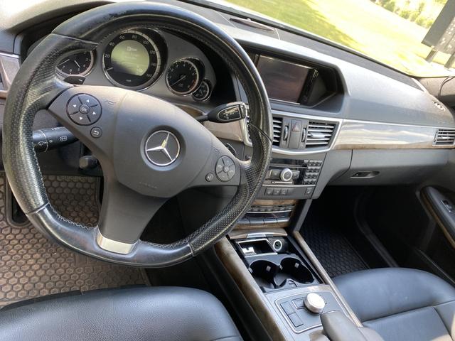 Photo of 2011 Silver Mercedes-Benz E-Class