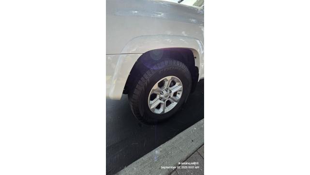 Photo of 2014 White Toyota 4Runner