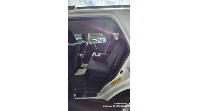 Photo of 2014 White Toyota 4Runner