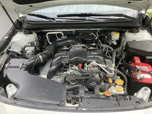 Photo of 2019 White Subaru Outback